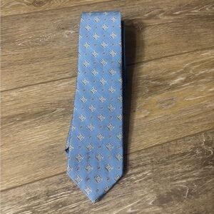Brooks Brothers Tie 100% Silk Blue Geometric Necktie Career Church Easter Preppy